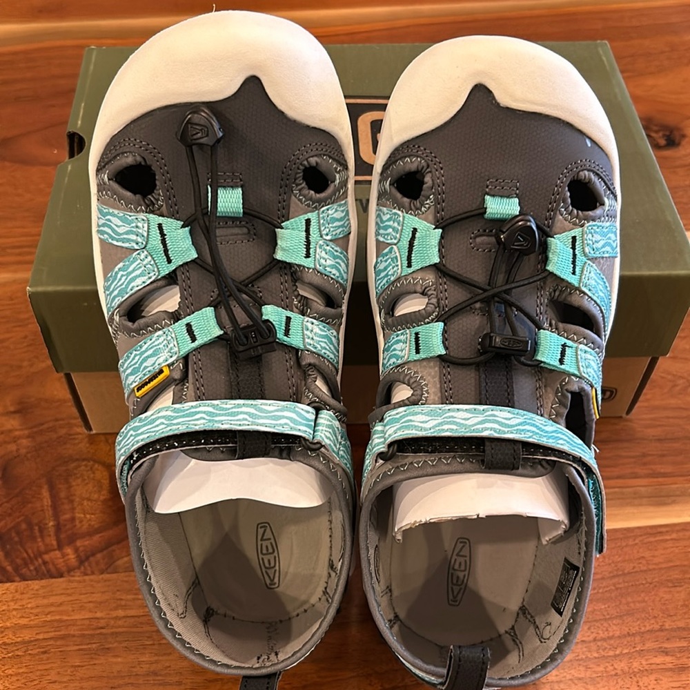 KEEN Knotch Creek Steel Grey/Waterfall water shoes
